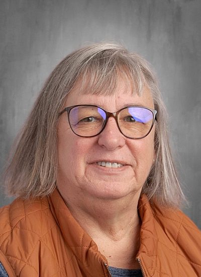 02_McRobert_Debbie_01